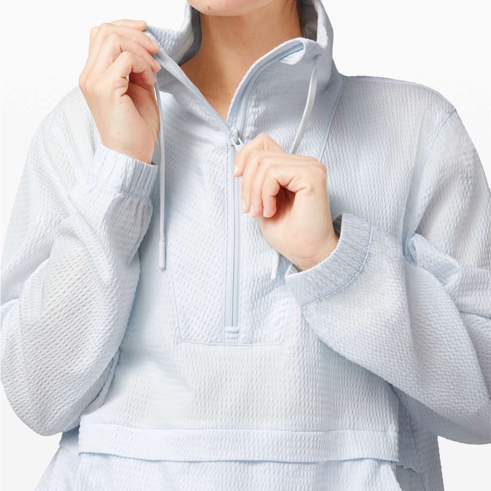 Lululemon Pack Light Pullover *Packable Almost Bl… - image 1